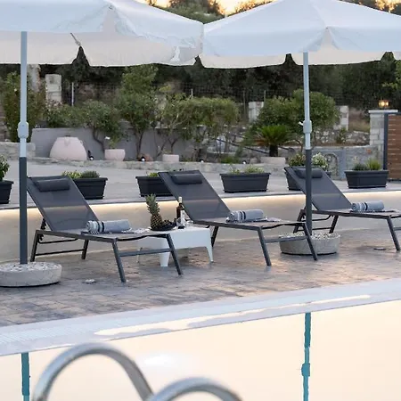 Villa Nontas Ntina With Private Pool & Playground Rethymno (Crete)