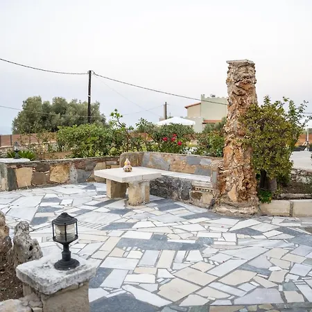 Villa Nontas Ntina With Private Pool & Playground Rethymno (Crete)